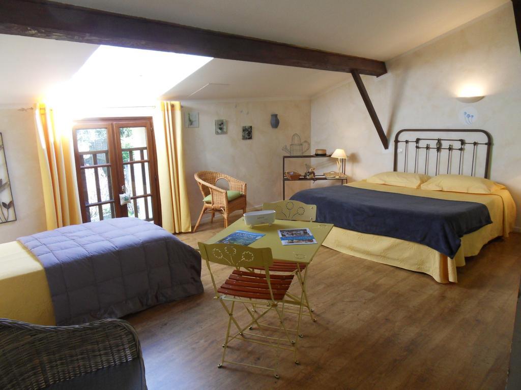 L'Estapade Des Tourelons Bed and Breakfast Saint-Jean-en-Royans Buitenkant foto